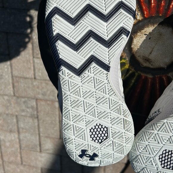 Under Armour Unisex HOVR Havoc 5 Clone Team Basketball Shoes – New - Picture 12 of 15